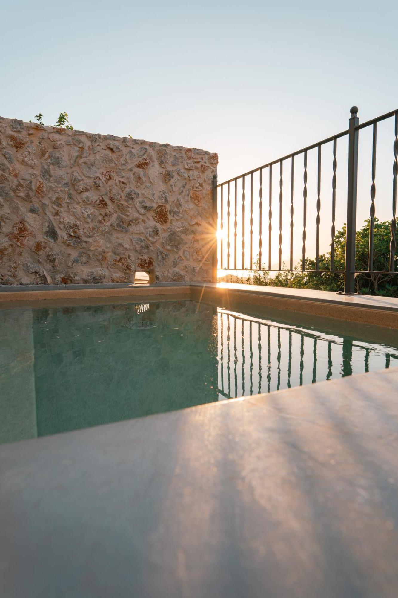 Villa Rosa - Luxury Villas With Panoramic Views Lagoudi Zia エクステリア 写真