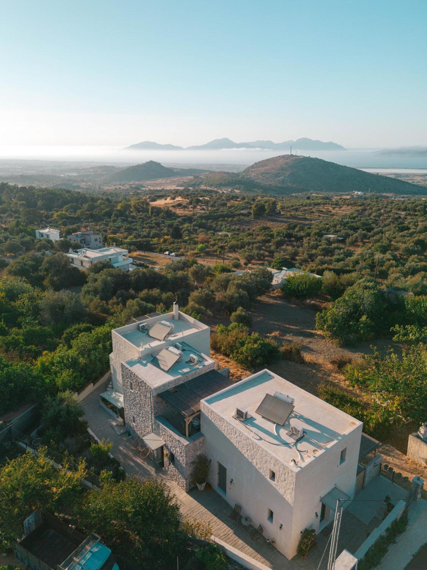 Villa Rosa - Luxury Villas With Panoramic Views Lagoudi Zia エクステリア 写真